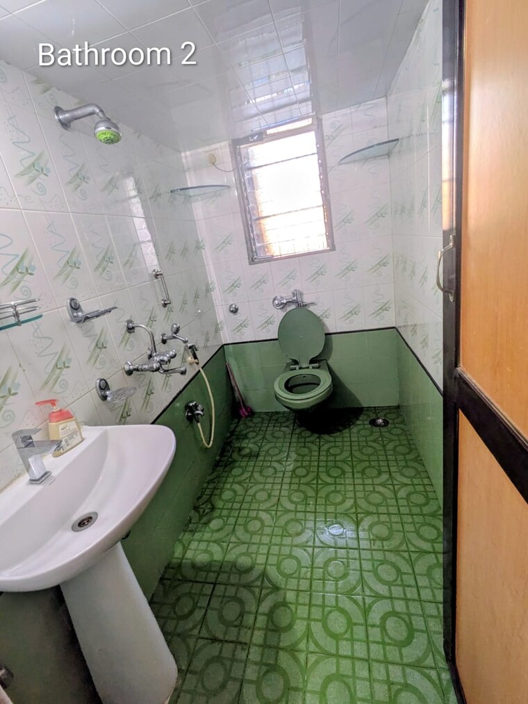 Bathroom, ekta-vivek-enclave 2 Bedroom 1000 Sq.Ft. Apartment In Dahisar West Mumbai 9521287