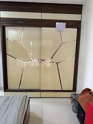 Furnished Amenities in 2 BHK Apartment at Sunteck Gilbird, Andheri West – for Sale