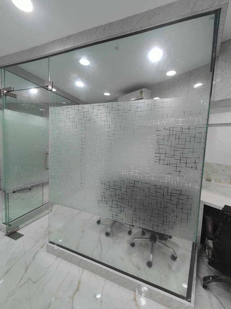 Team Area, ellora-fiesta Commercial Office Space 2350 Sq.Ft. In Sanpada Navi Mumbai 9521313