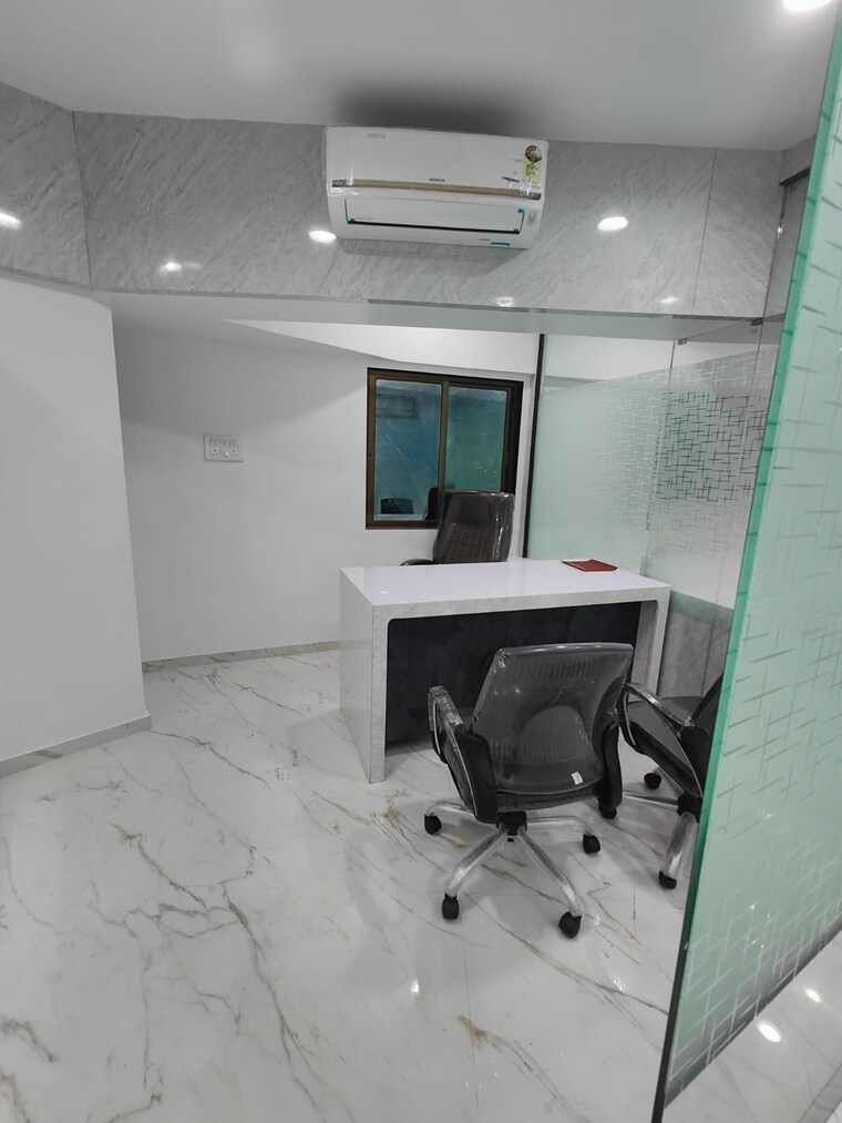 Team Area, ellora-fiesta Commercial Office Space 2350 Sq.Ft. In Sanpada Navi Mumbai 9521313