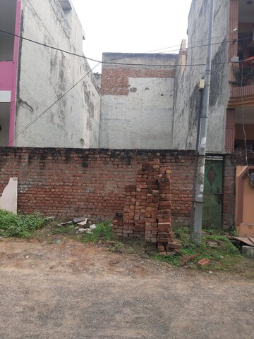  Plot For Sale in Shastri Nagar