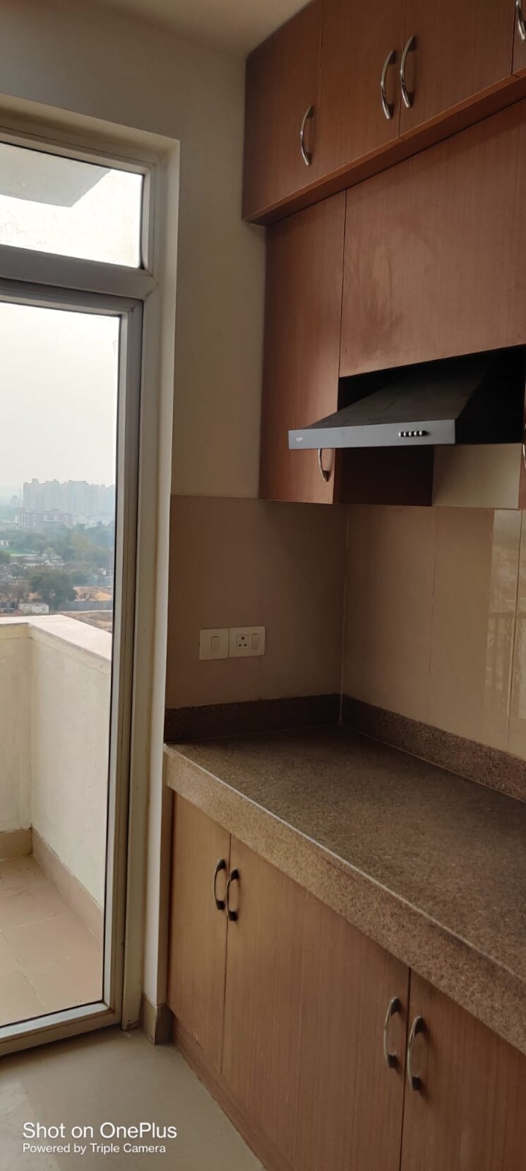 Kitchen, emaar-emerald-estate 2 Bedroom 1020 Sq.Ft. Apartment In Sector 65 Gurgaon 9521388