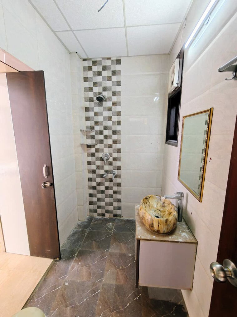 Other, sushant lok i 3 Bedroom 250 Sq.Yd. Builder Floor In Sushant Lok I Gurgaon 9521421