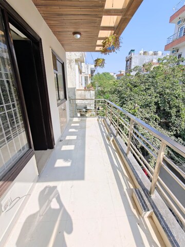 Balcony in 3 BHK Builder Floor at Sushant Lok I – for Rent