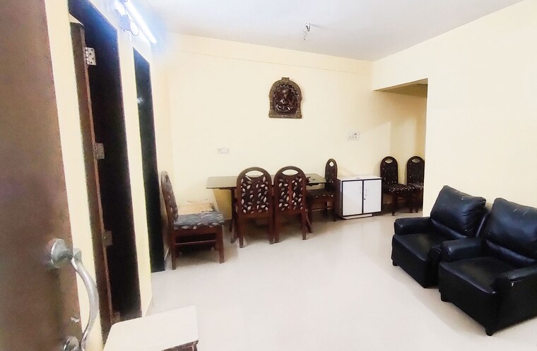 Living Room, malad east 3 Bedroom 700 Sq.Ft. Apartment In Malad East Mumbai 9521435