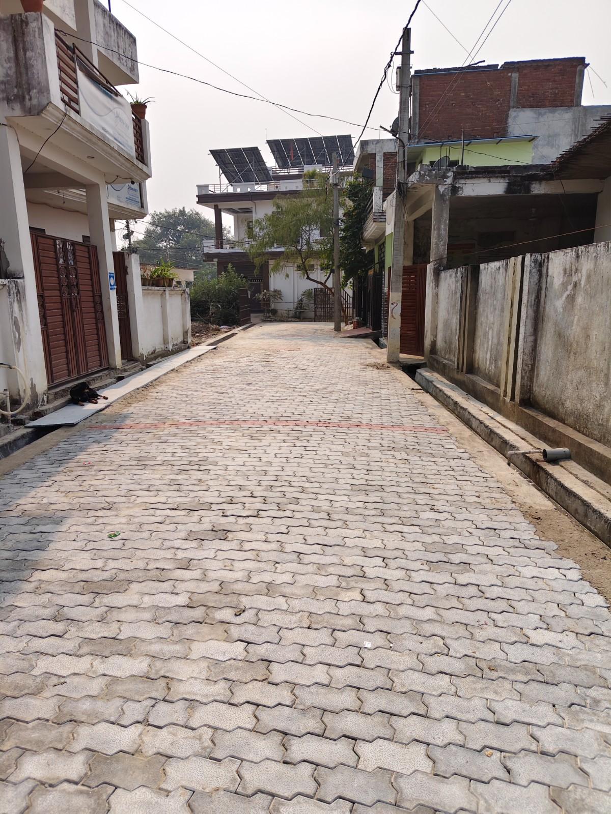 Plot For Sale in Shiv Realtor Kursi Road