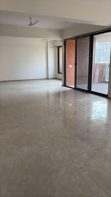 Living Room in 4 BHK Apartment at Science City – for Rent