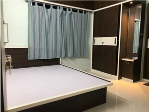 Master Bedroom in 2 BHK Apartment at Kothrud – for Rent