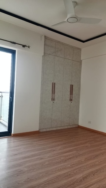 3 BHK Apartment For Rent in M3M Latitude, Sector 65