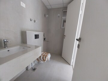 Furnished Amenities in 3 BHK Apartment at Signature Global City, Sector 37d – for Rent