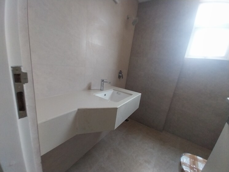 Bathroom, signature-global-city 3 Bedroom 1555 Sq.Ft. Apartment In Sector 37d Gurgaon 9521535