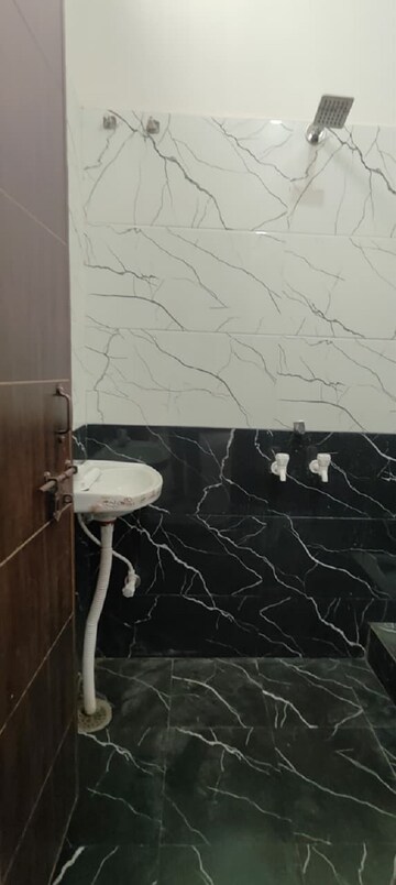 Bathroom in 3 BHK Independent House at Bhatagaon – for Rent