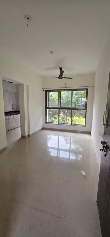 1 BHK Apartment For Rent in Malad West