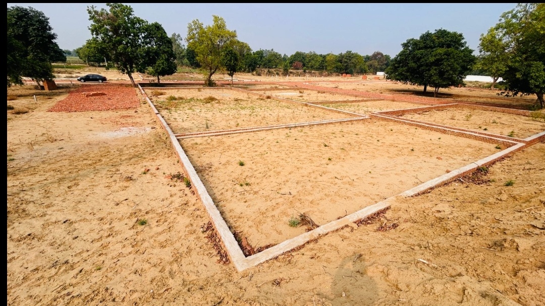 Plot For Sale in Sultanpur Road