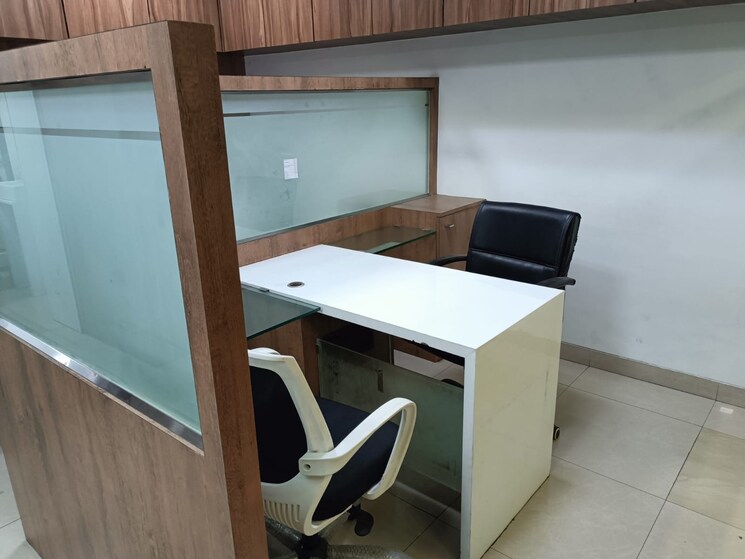Team Area, platinum-techno-park Commercial Office Space 2430 Sq.Ft. In Vashi Sector 30 Navi Mumbai 9521576