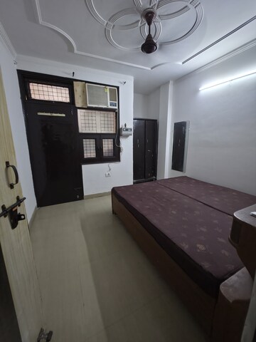 Bedroom in 2 BHK Builder Floor at Dwarka Mor – for Rent