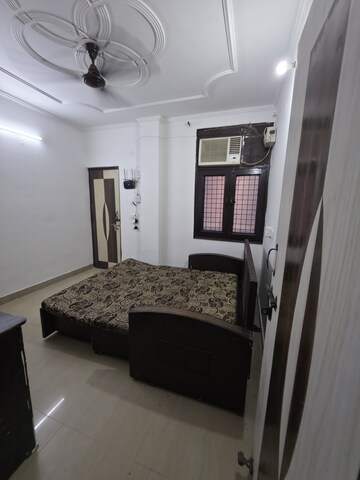 Bedroom in 2 BHK Builder Floor at Dwarka Mor – for Rent
