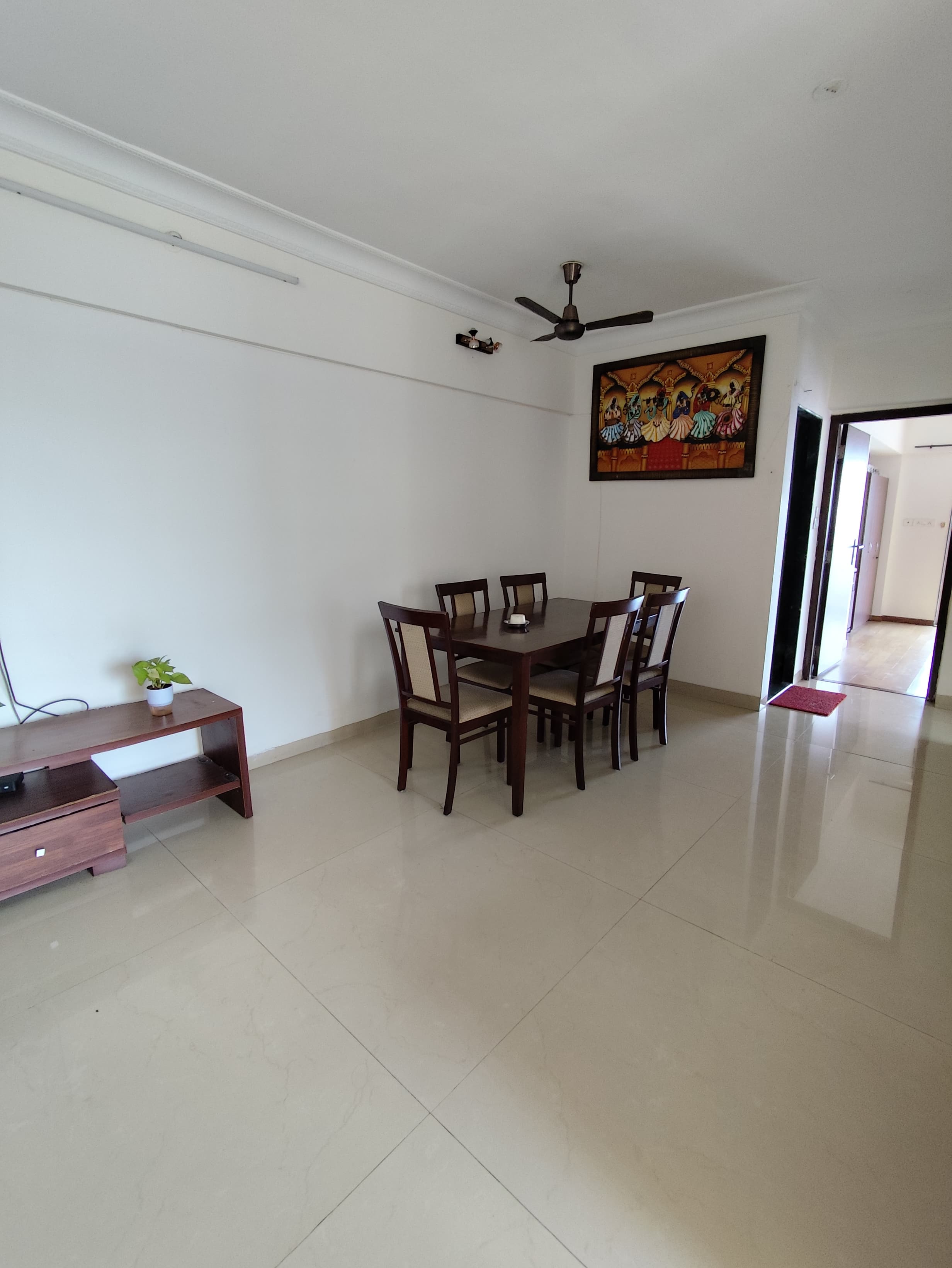 2 BHK Apartment For Rent in Yarrow Apartment