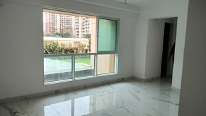 Room in 2 BHK Apartment at Nahar Olivia Powai, Chandivali – for Rent