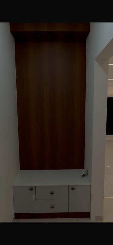 Room in 3 BHK Apartment at Rajapushpa Provincia, Narsingi – for Rent