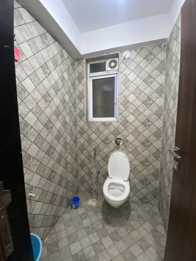 Bathroom, benchmark-sirocco-grande 3 Bedroom 1407 Sq.Ft. Apartment In Punawale Pune 9521620