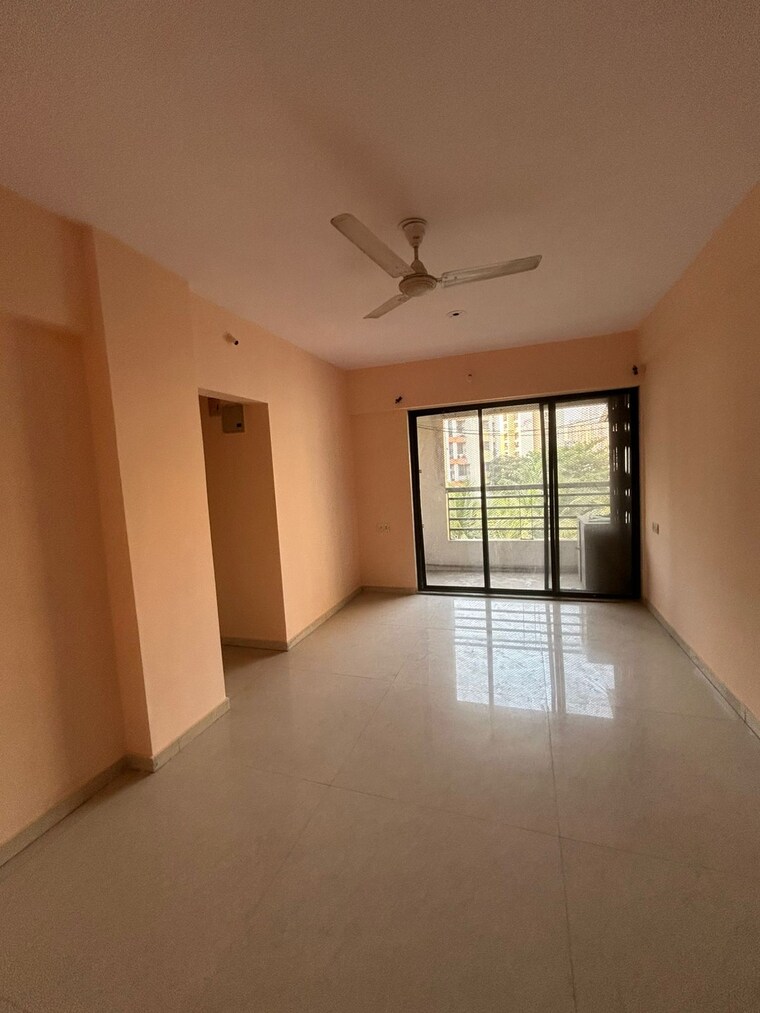 Room, cosmos-empress-park 2 Bedroom 650 Sq.Ft. Apartment In Ghodbunder Road Thane 9521636