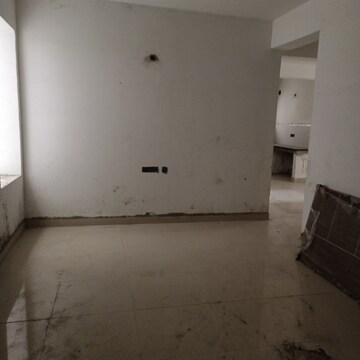 Room in 2 BHK Apartment at Rameshwar Banda – for Sale