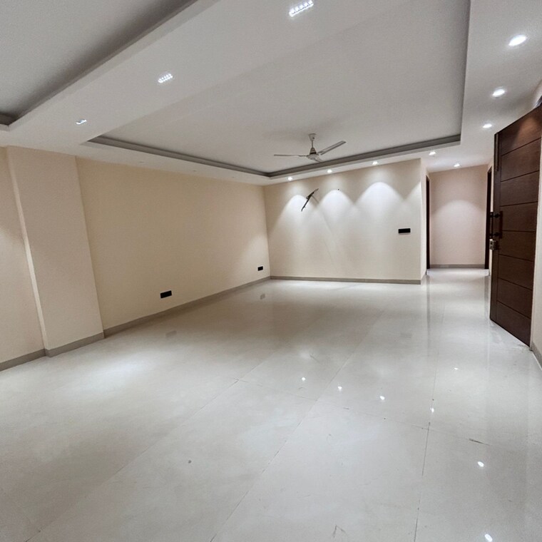 Room, saket 3 Bedroom 2200 Sq.Ft. Builder Floor In Saket Delhi 9521725
