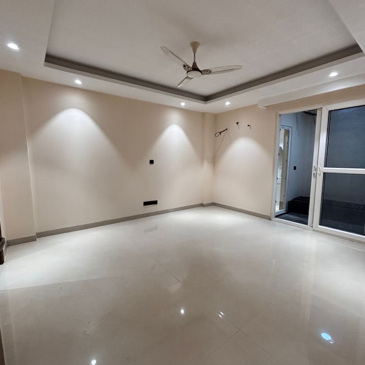Room, saket 3 Bedroom 2200 Sq.Ft. Builder Floor In Saket Delhi 9521725