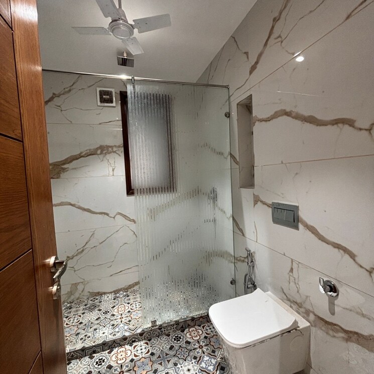 Bathroom, saket 3 Bedroom 2200 Sq.Ft. Builder Floor In Saket Delhi 9521725