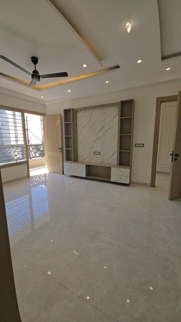 4 BHK Builder Floor For Rent in Green Fields Colony