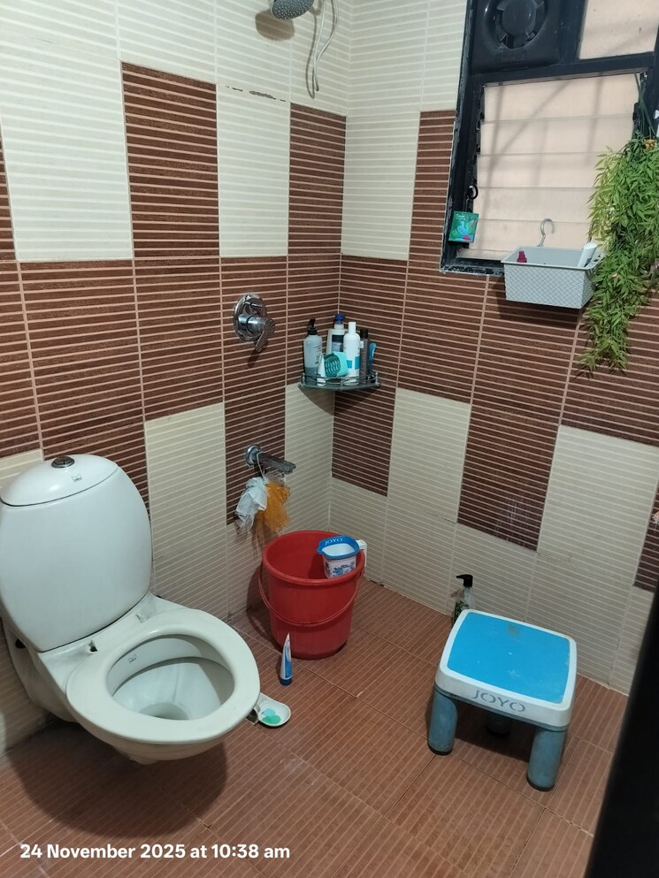 Bathroom, sonigara-kesar 2 Bedroom 1180 Sq.Ft. Apartment In Wakad Pune 9521730