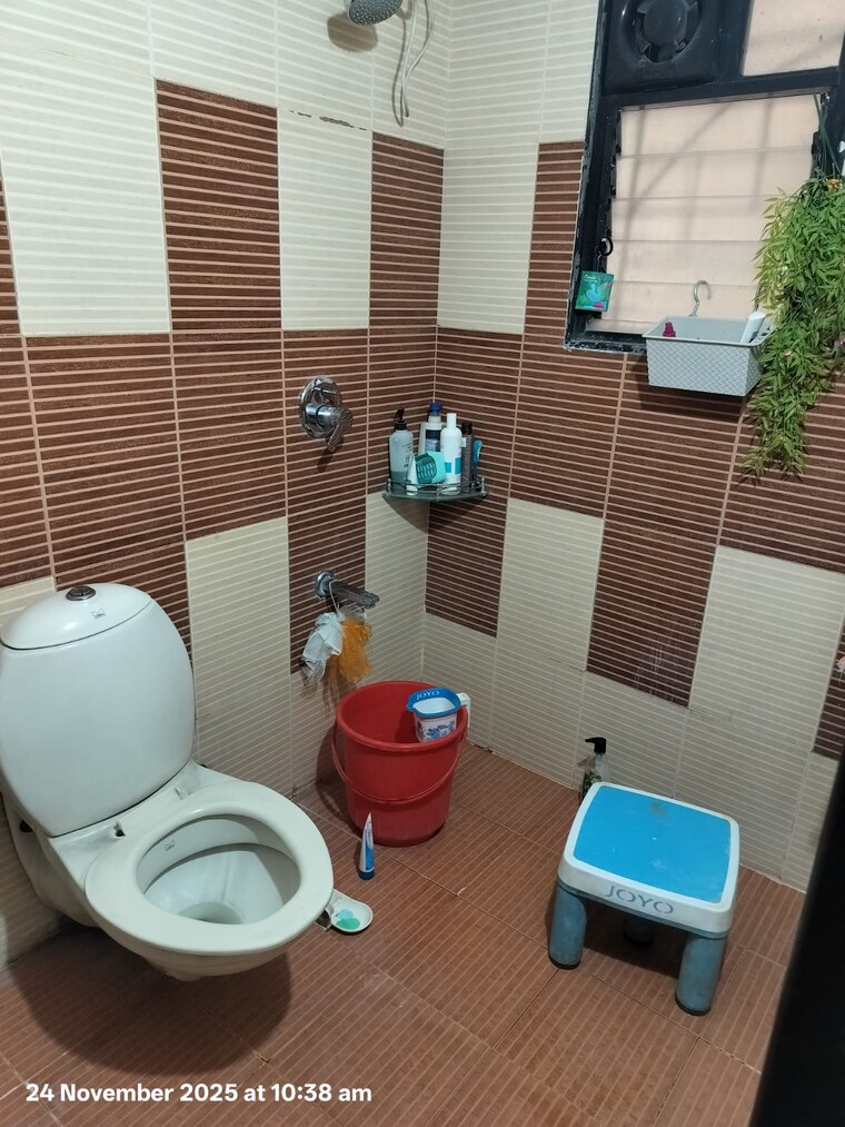 Bathroom, sonigara-kesar 2 Bedroom 1180 Sq.Ft. Apartment In Wakad Pune 9521730