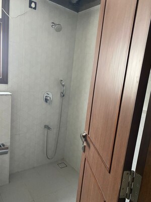 Bathroom in 4 BHK Apartment at Eros Kenwood Tower, Sector 39 – for Rent