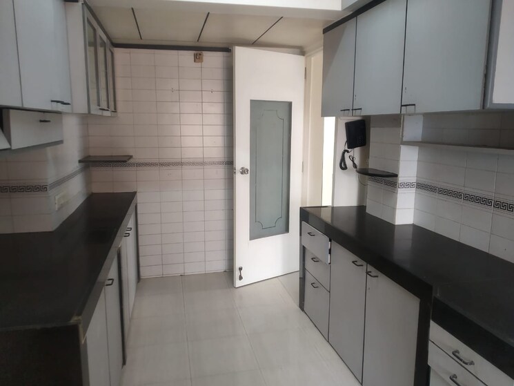 Kitchen, hiranandani-gardens 4 Bedroom 2625 Sq.Ft. Apartment In Powai Mumbai 9521754