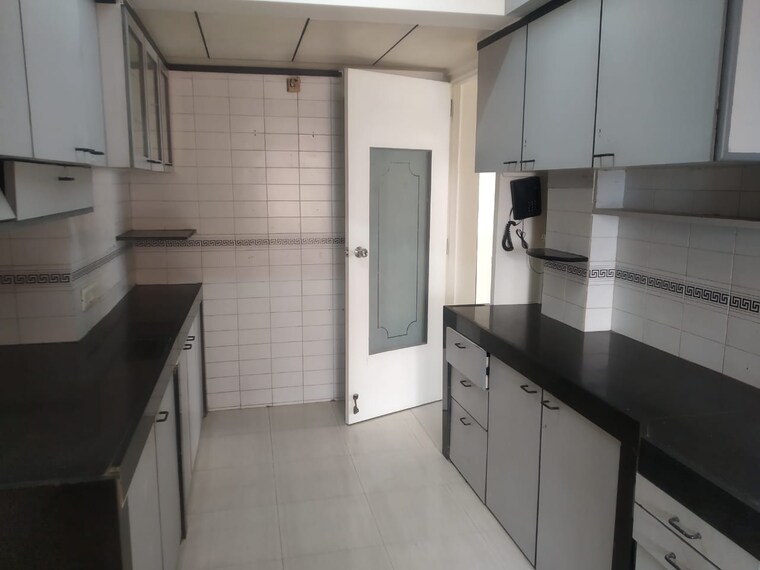 Kitchen, hiranandani-gardens 4 Bedroom 2625 Sq.Ft. Apartment In Powai Mumbai 9521754