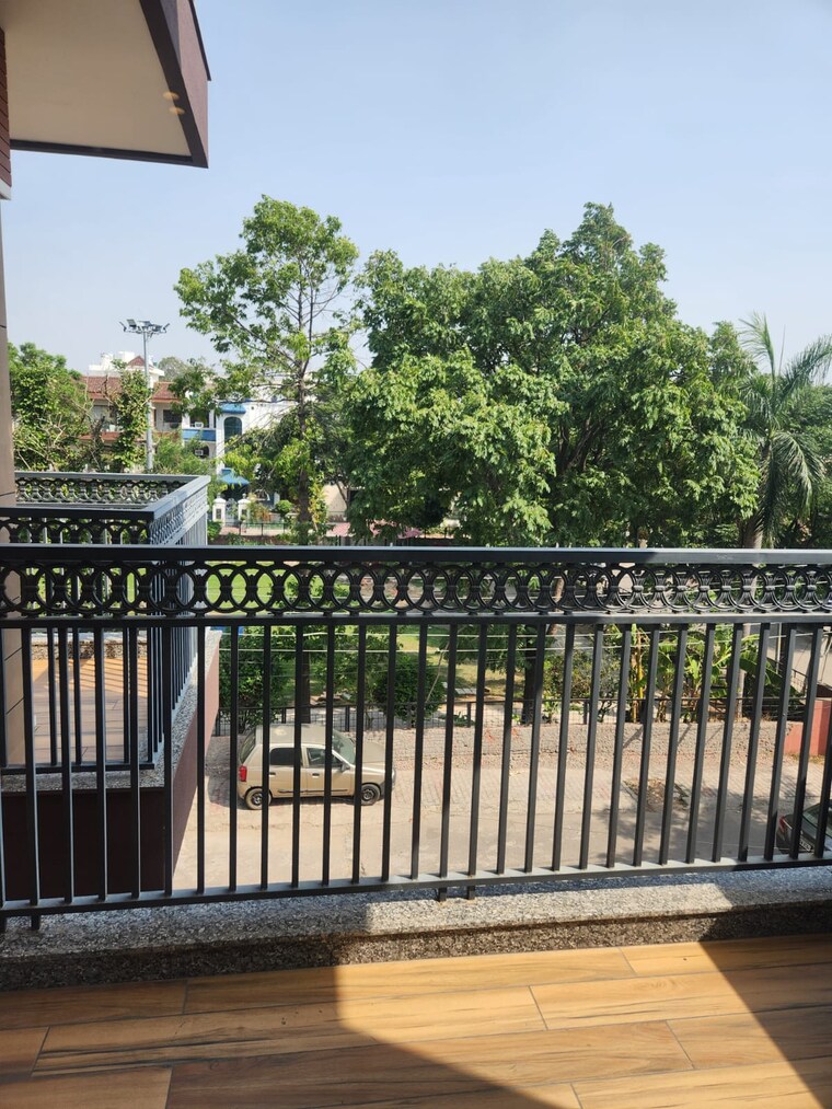 Balcony, mansa devi 2 Bedroom 1000 Sq.Ft. Apartment In Mansa Devi Panchkula 9521797