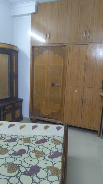 Furnished Amenities in 1 BHK Builder Floor at Saket – for Rent