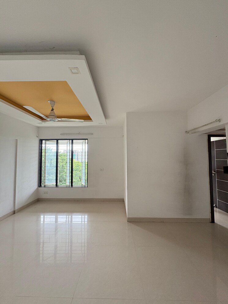 Room, sinhagad road 3 Bedroom 1100 Sq.Ft. Apartment In Sinhagad Road Pune 9521799