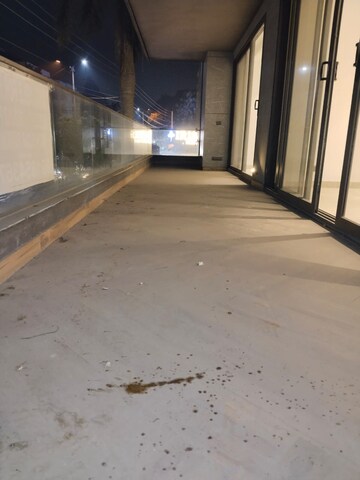 Room in 4 BHK Apartment at South Delhi – for Rent