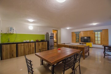 Dining area in 1 BHK Apartment at Caranzalem – for Rent
