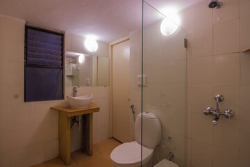 Bathroom in 1 BHK Apartment at Caranzalem – for Rent