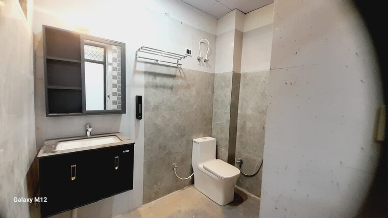 Bathroom, kalyanpur 3 Bedroom 1600 Sq.Ft. Apartment In Kalyanpur Kanpur Nagar 9516281