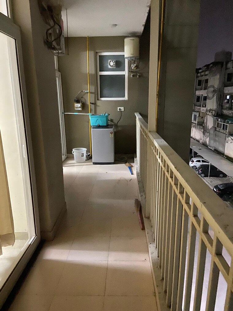 Balcony, motiaz-royal-citi 3 Bedroom 1602 Sq.Ft. Apartment In Ambala Highway Zirakpur 9521931