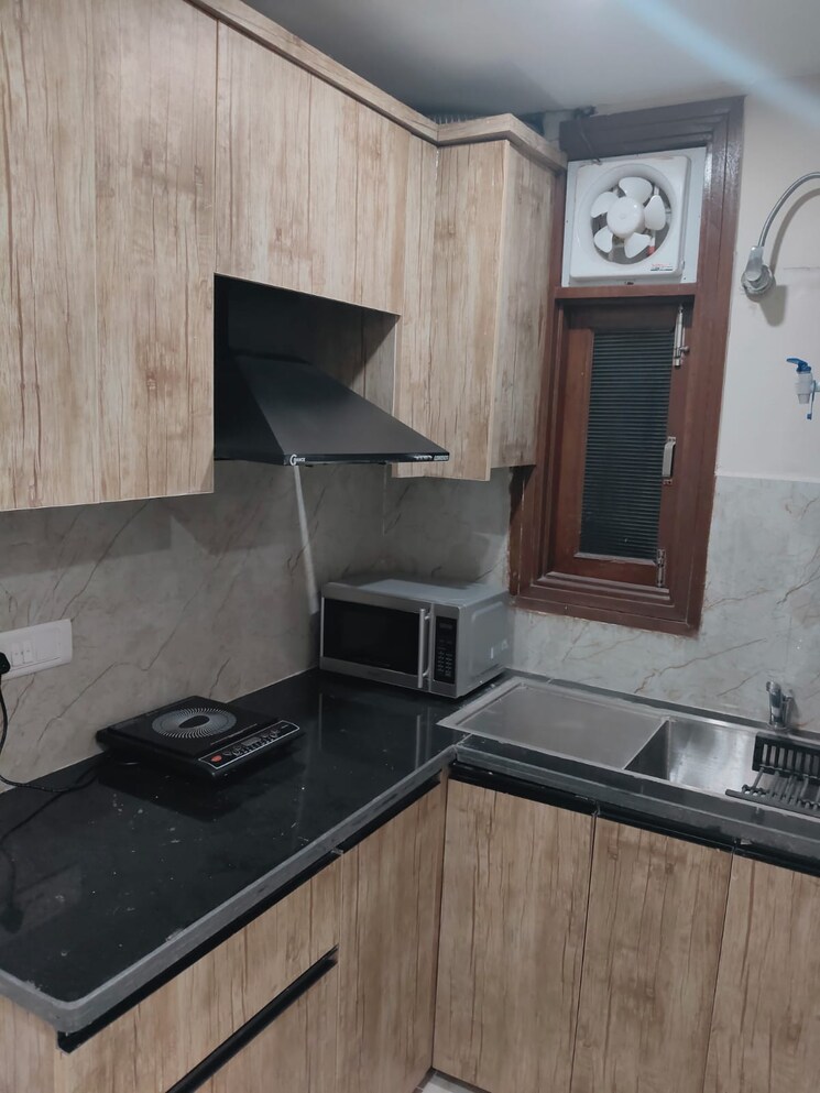 Kitchen, freedom fighters enclave 1 Bedroom 650 Sq.Ft. Apartment In Freedom Fighters Enclave Delhi 9521911
