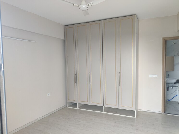 Room, smart-world-orchard 3 Bedroom 1630 Sq.Ft. Apartment In Sector 61 Gurgaon 9521936