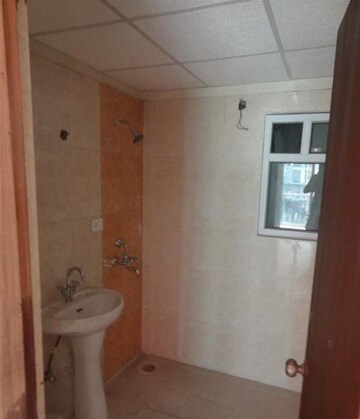 2 BHK Apartment For Rent in Amrapali Zodiac, Sector 120