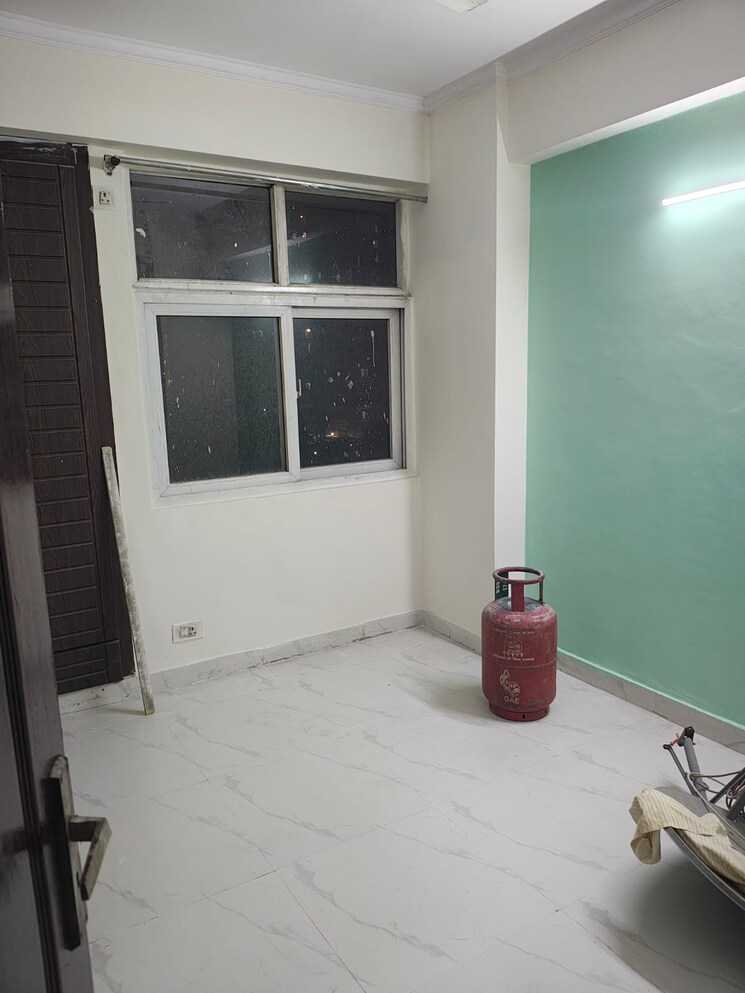 Exterior View, amrapali-zodiac 2 Bedroom 950 Sq.Ft. Apartment In Sector 120 Noida 9521964