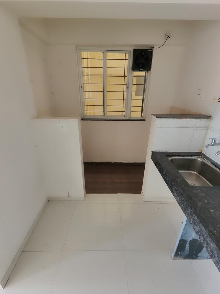 Kitchen, anand nagar 2 Bedroom 900 Sq.Ft. Apartment In Anand Nagar Pune 9521951