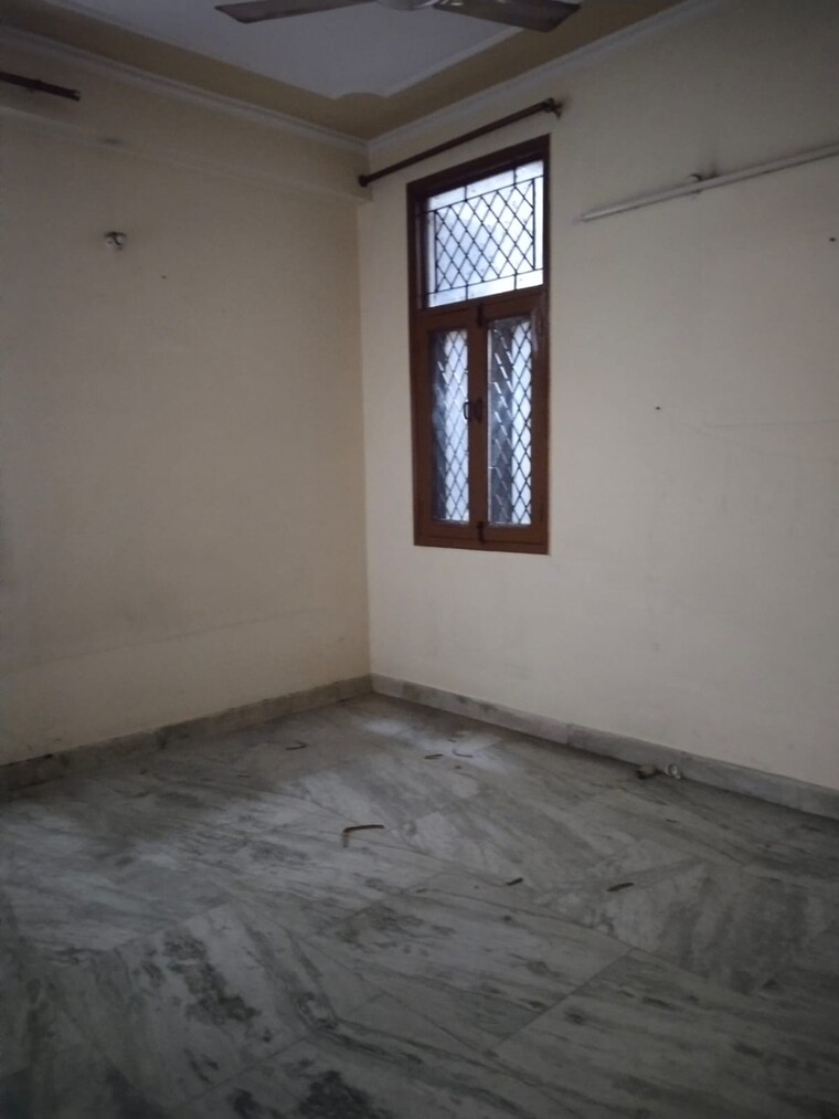 Room, ashoka-enclave-faridabad 3 Bedroom 1300 Sq.Ft. Builder Floor In Sector 34 Faridabad 9521996